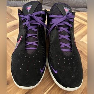 Men’s Nike LeBron 22 Blacklight  Black Laser Fuchsia Dark Grey FZ1094 001 SZ 17